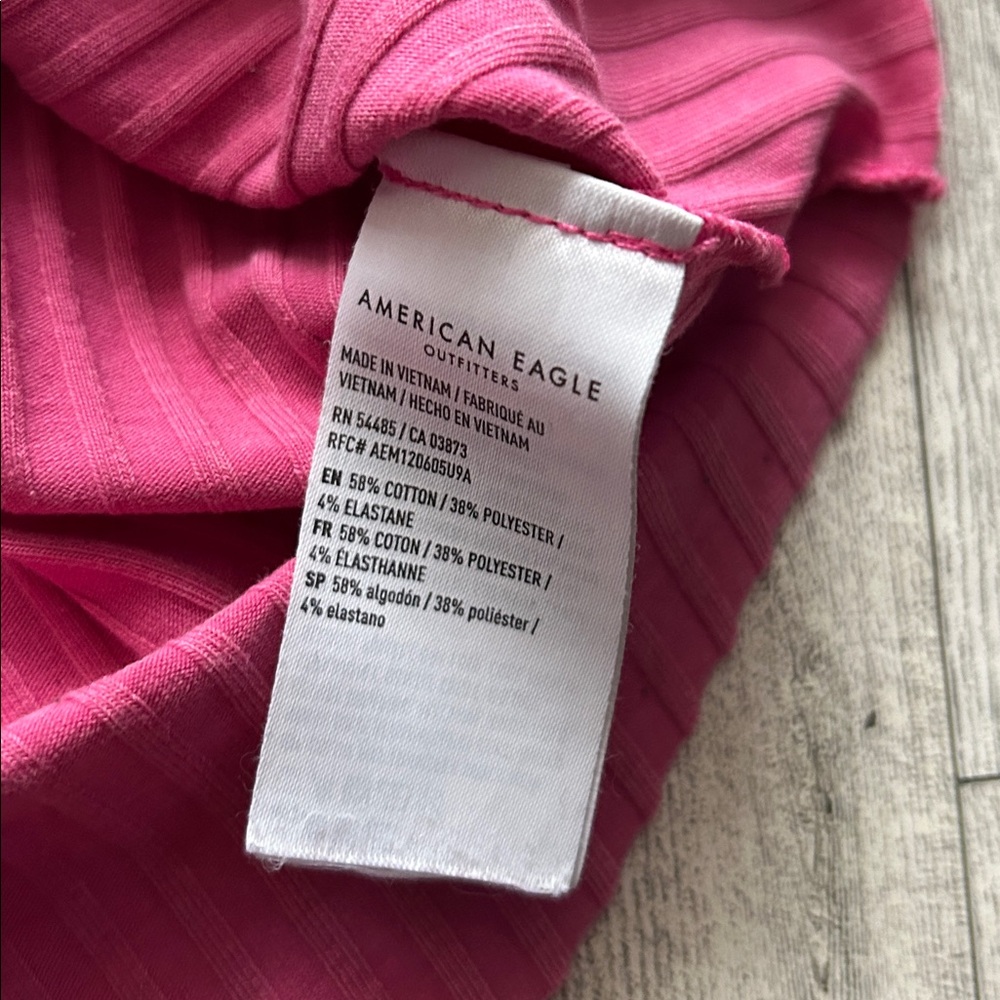 American Eagle Ribbed Short Sleeve Top size XL - Picture 3 of 4